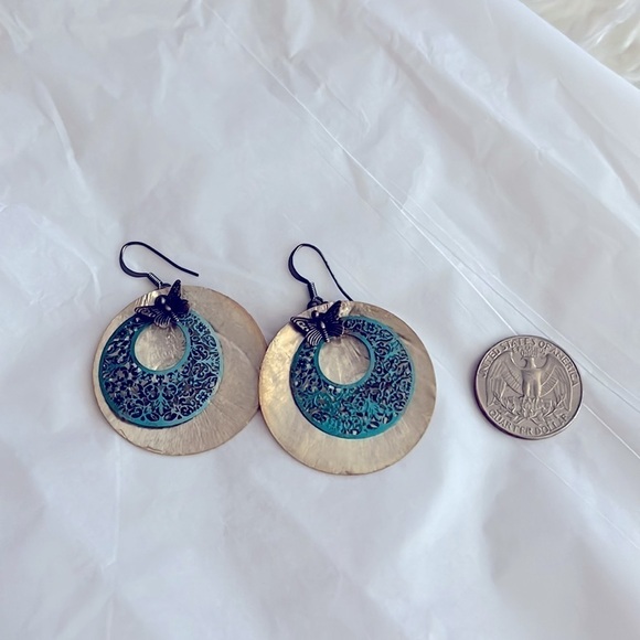 Adorable Lucky Brand Turquoise & Gold Butterfly Disc Earrings! ποΈπ - Picture 4 of 7